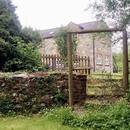 Lacken Millhouse And Gardens לינה וארוחת בוקר