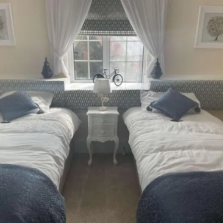 Bed and Breakfast Lacken Millhouse And Gardens *