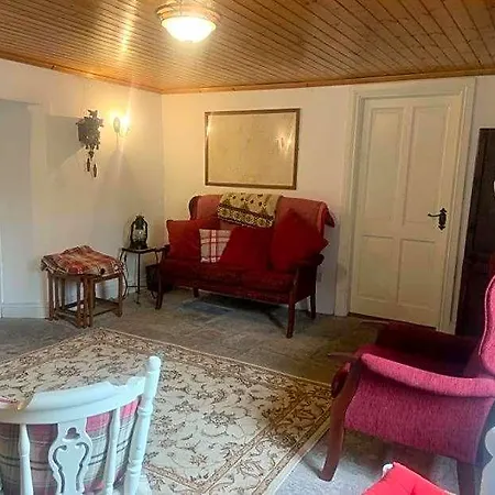 Bed & Breakfast Lacken Millhouse And Gardens