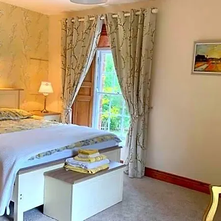 Lacken Millhouse And Gardens Bed & Breakfast *